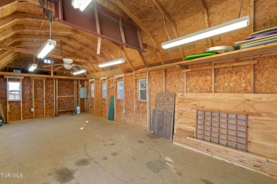 Photo #49: 885 Anderson Loop