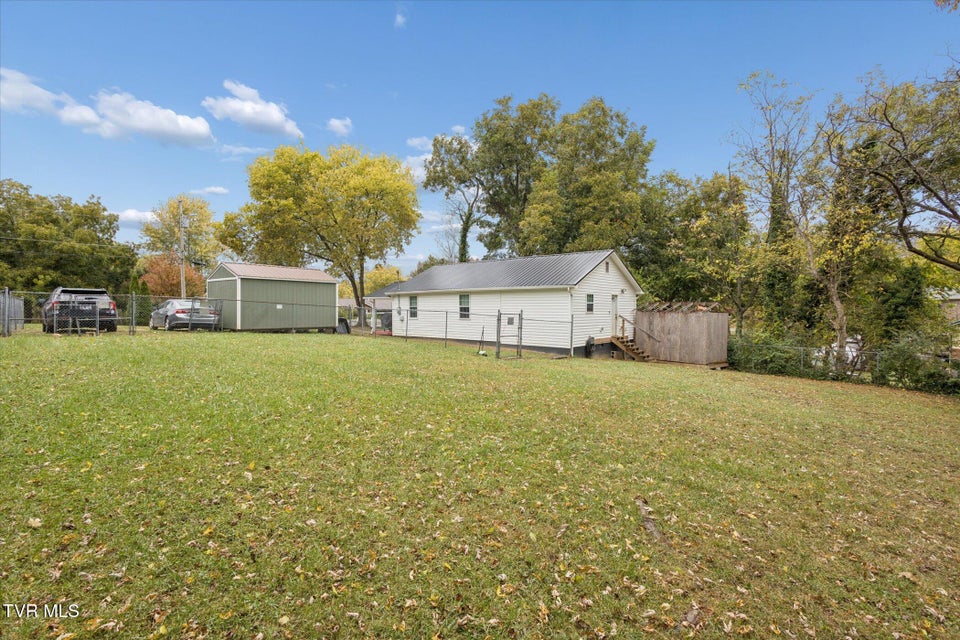 Photo #23: 211 Home Street