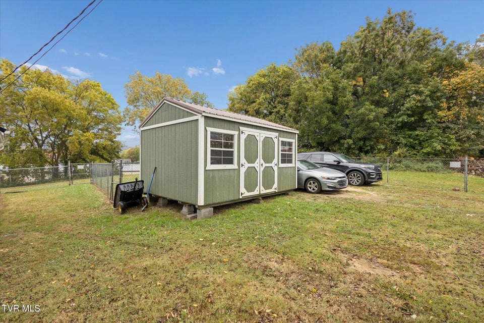 Photo #4: 211 Home Street