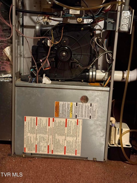 Photo #43: 1801 Lakeview Dr Drive