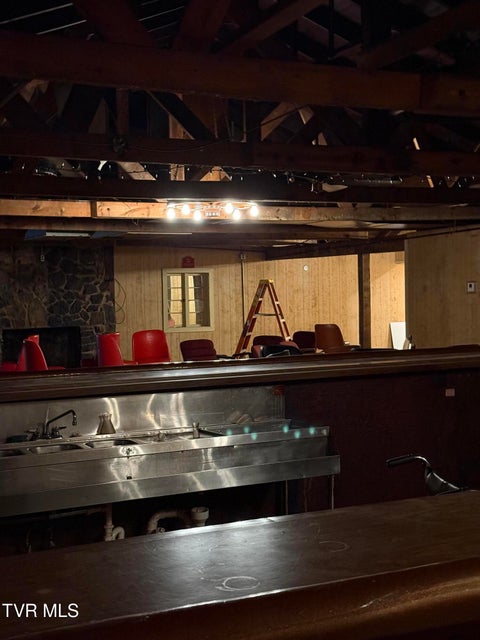 Photo #36: 1801 Lakeview Dr Drive