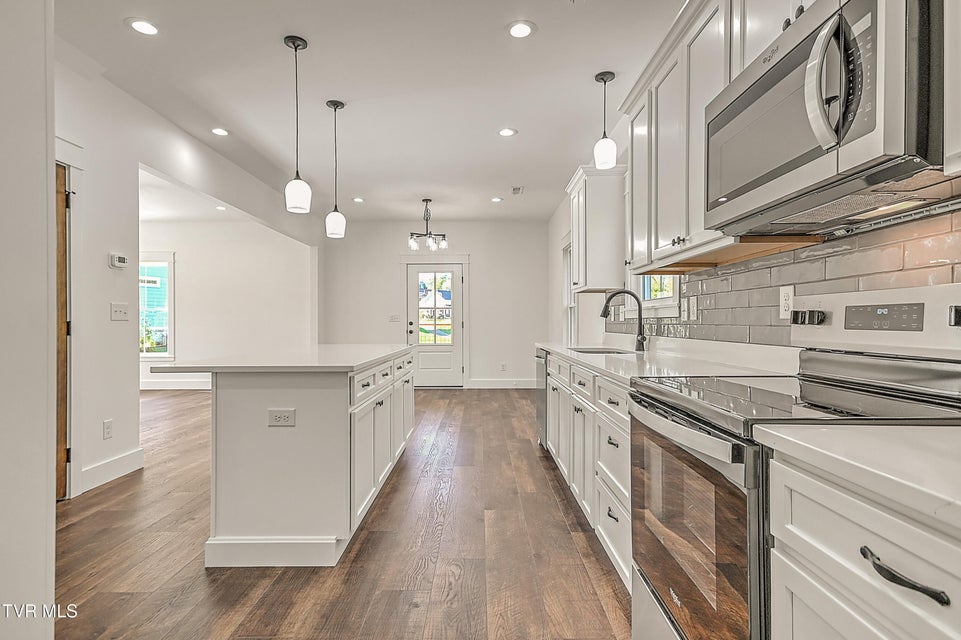 Photo #17: 7 Celebration Ct. Court