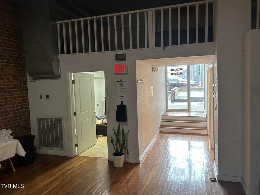 Photo #4: 212 Main Street