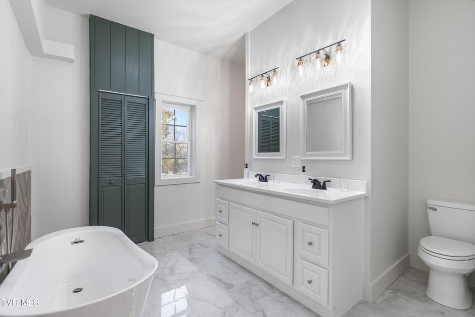 Photo #28: 1370 Iron Bridge Road