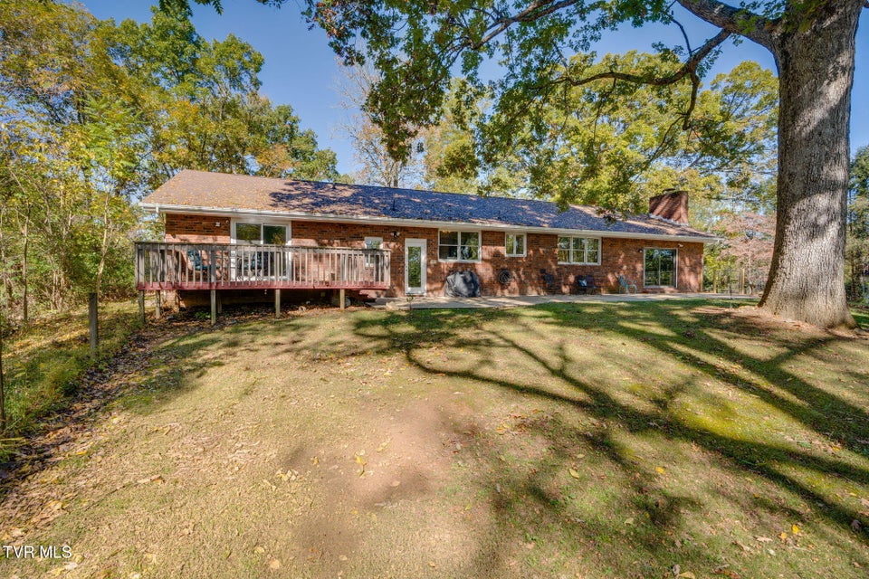 Photo #36: 141 Otari Drive