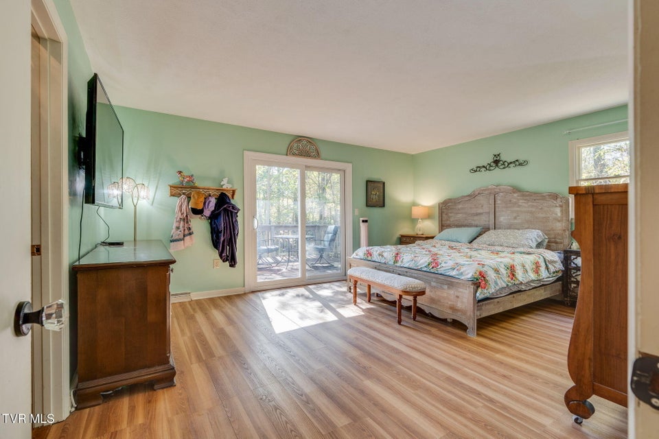 Photo #20: 141 Otari Drive