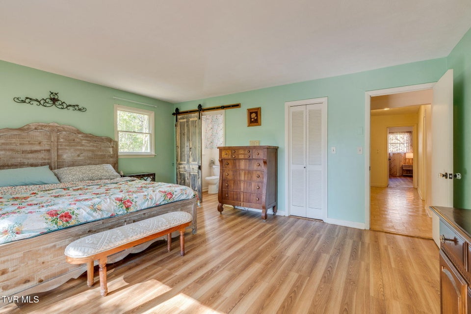 Photo #33: 141 Otari Drive