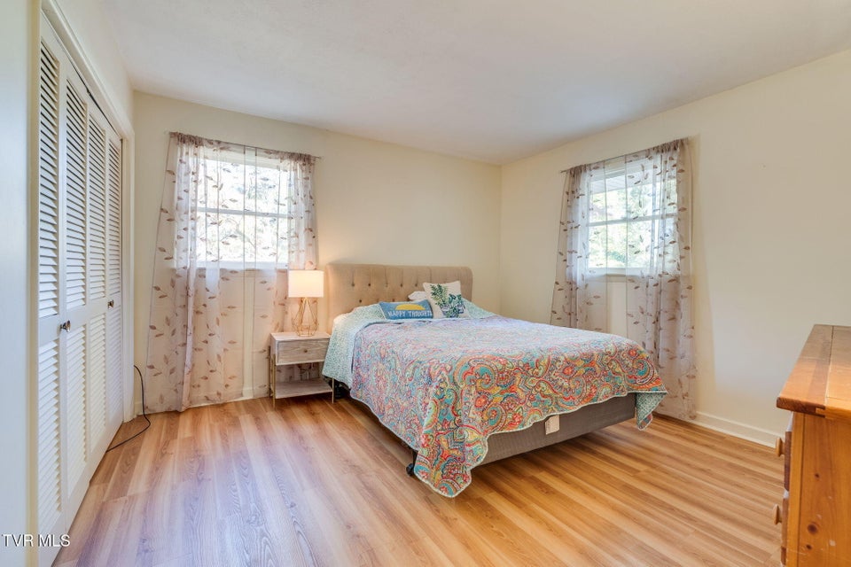 Photo #27: 141 Otari Drive