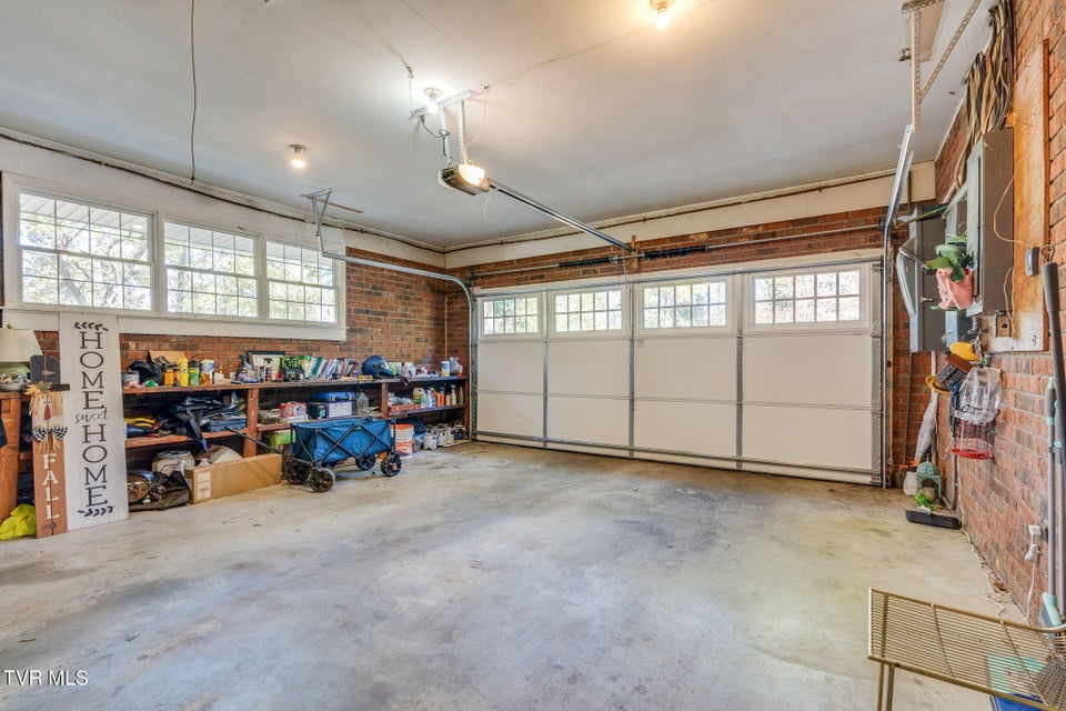 Photo #32: 141 Otari Drive