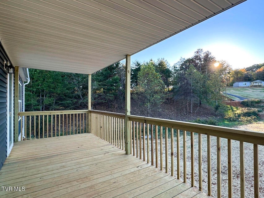 Photo #19: 343 Bungalow Drive