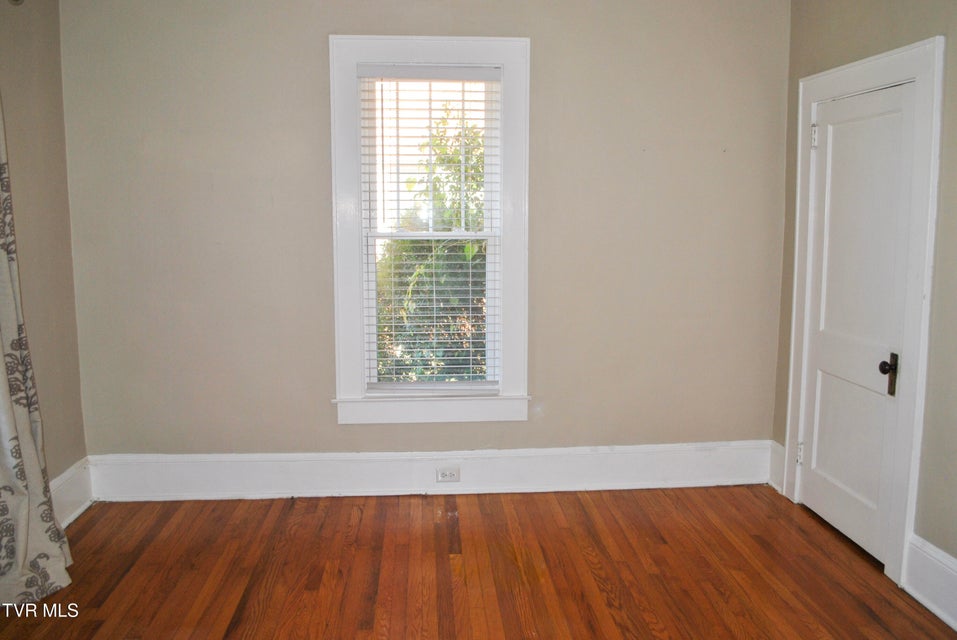 Photo #11: 204 9th Avenue