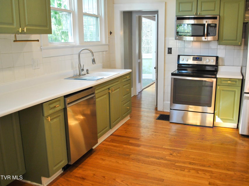 Photo #25: 204 9th Avenue