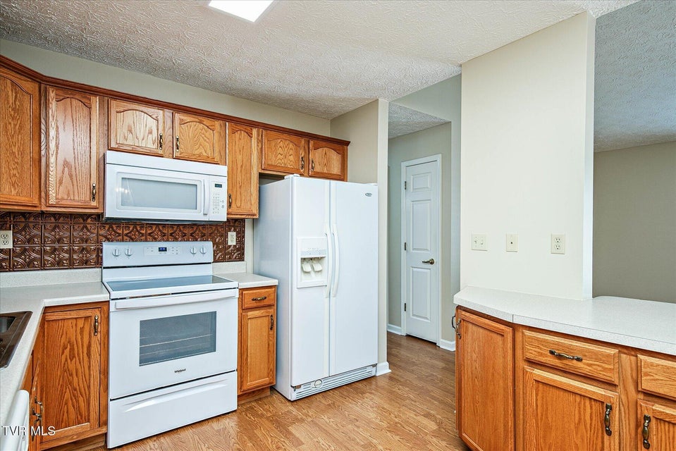 Photo #13: 953 Cornerstone Court