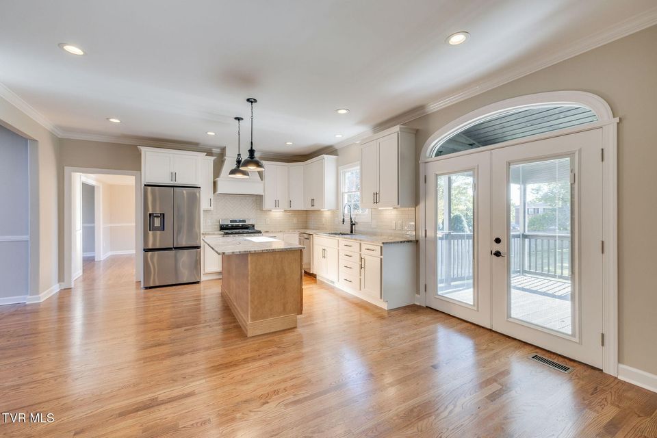 Photo #13: 6 Carriage Court