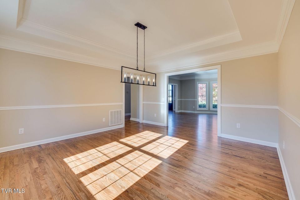 Photo #18: 6 Carriage Court