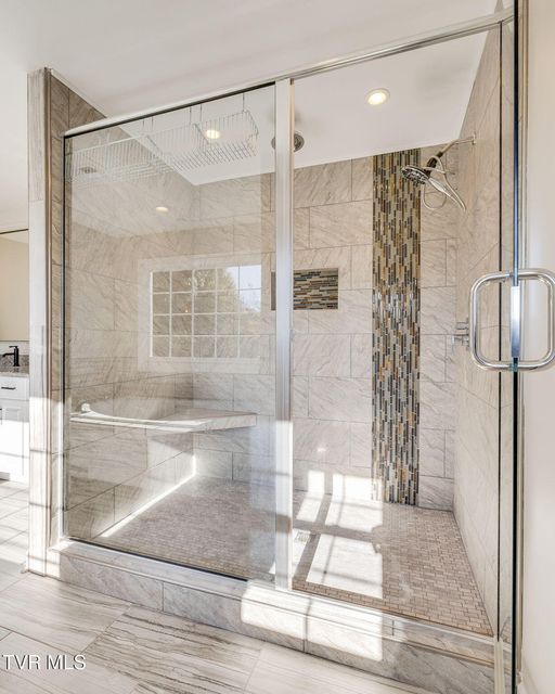 Photo #29: 6 Carriage Court