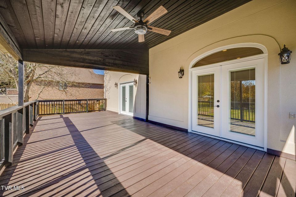 Photo #52: 6 Carriage Court