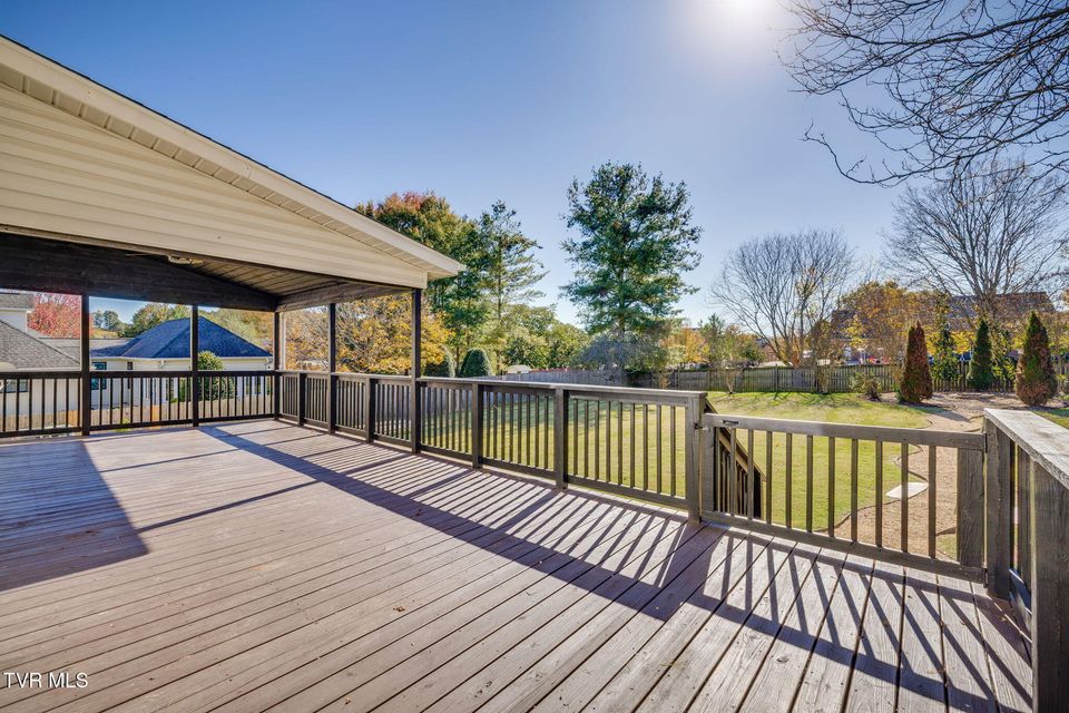 Photo #53: 6 Carriage Court