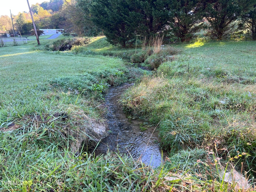 Photo #7: 255 Central Heights Road