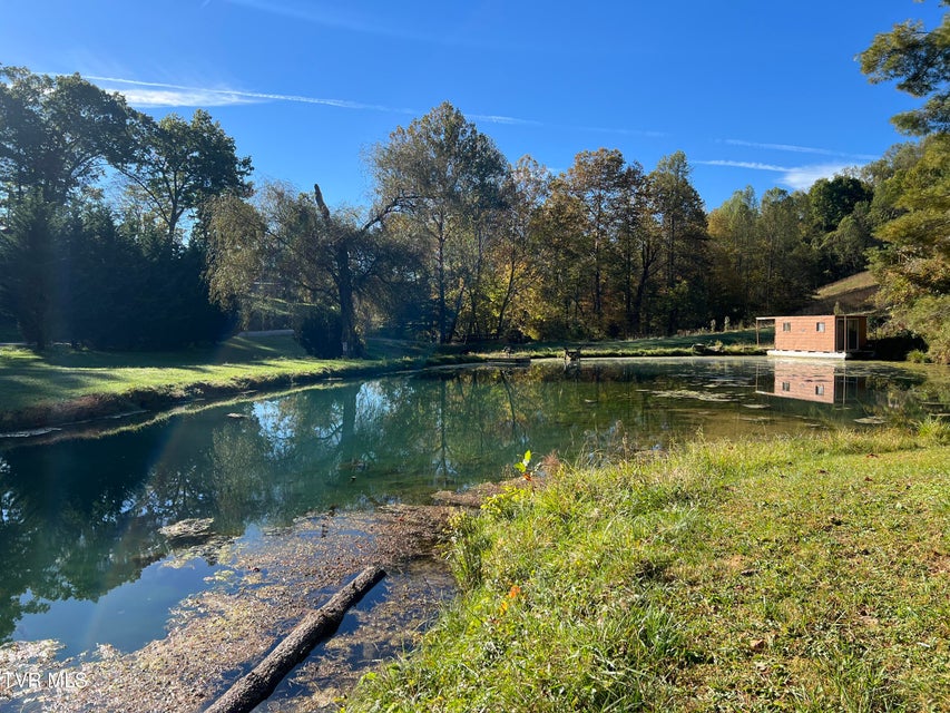 Photo #26: 255 Central Heights Road