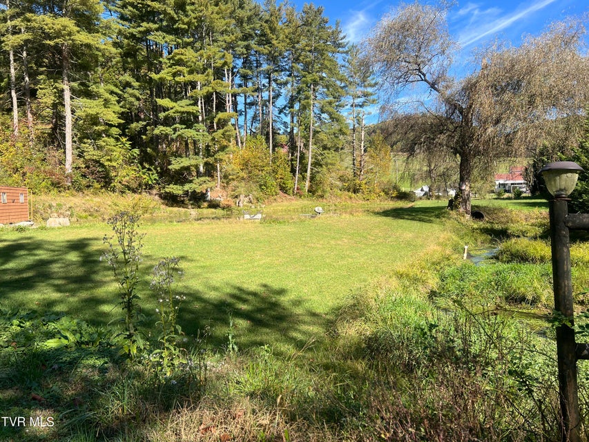 Photo #28: 255 Central Heights Road