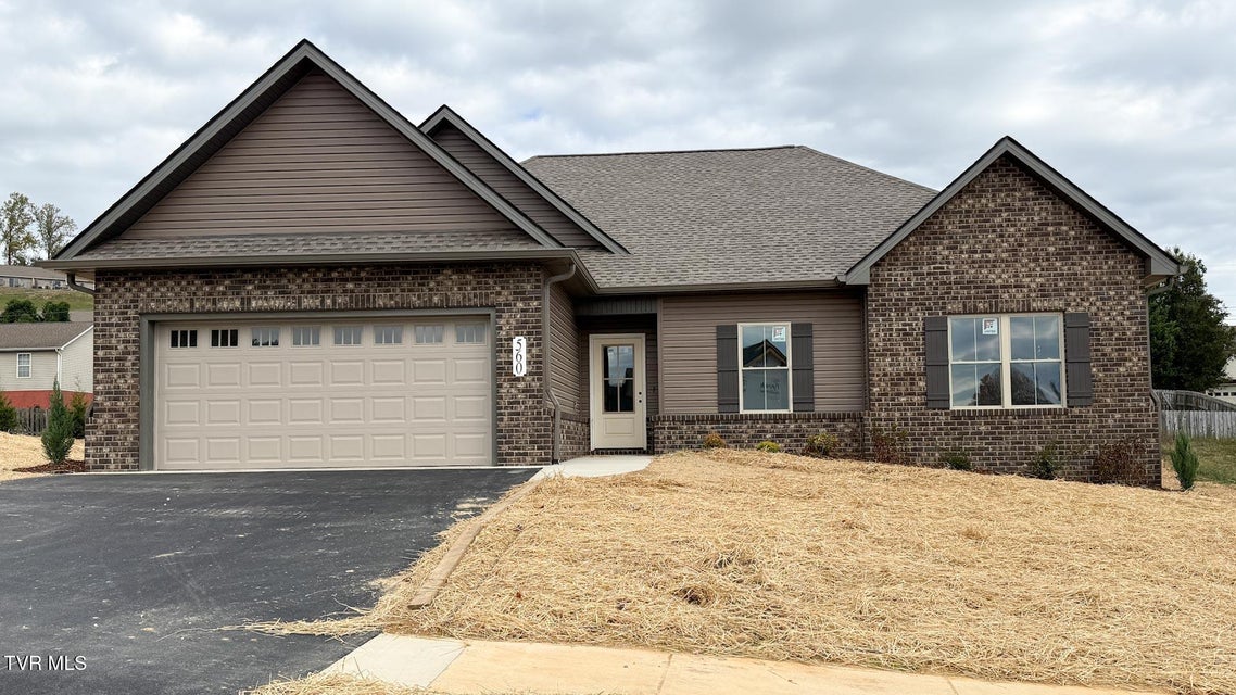 Photo #3: 560 Catalina Court