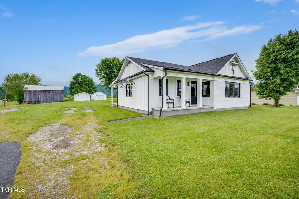 Photo #7: 403 Silver Lake Road