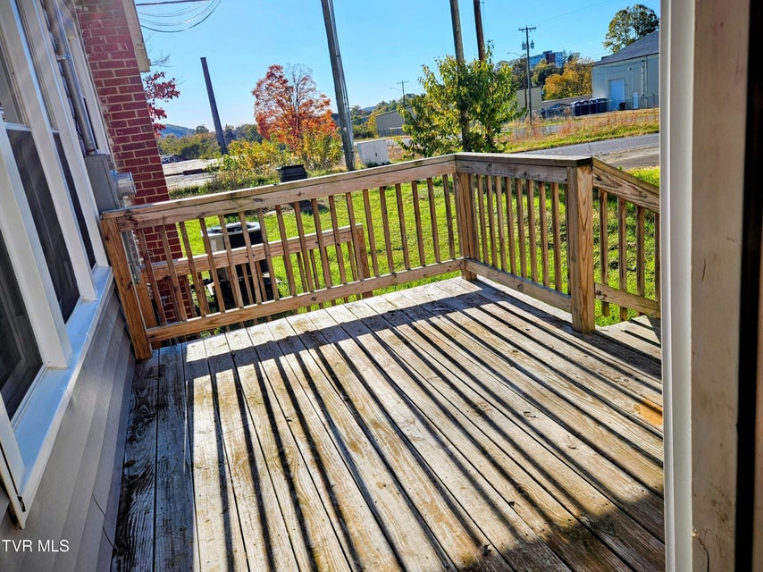 Photo #9: 345 Montpelier Avenue