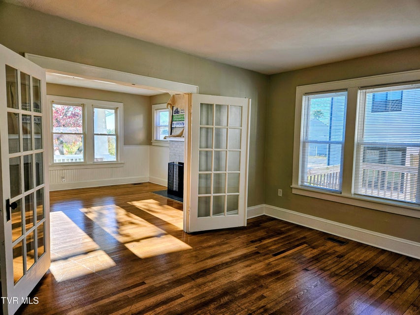 Photo #5: 345 Montpelier Avenue