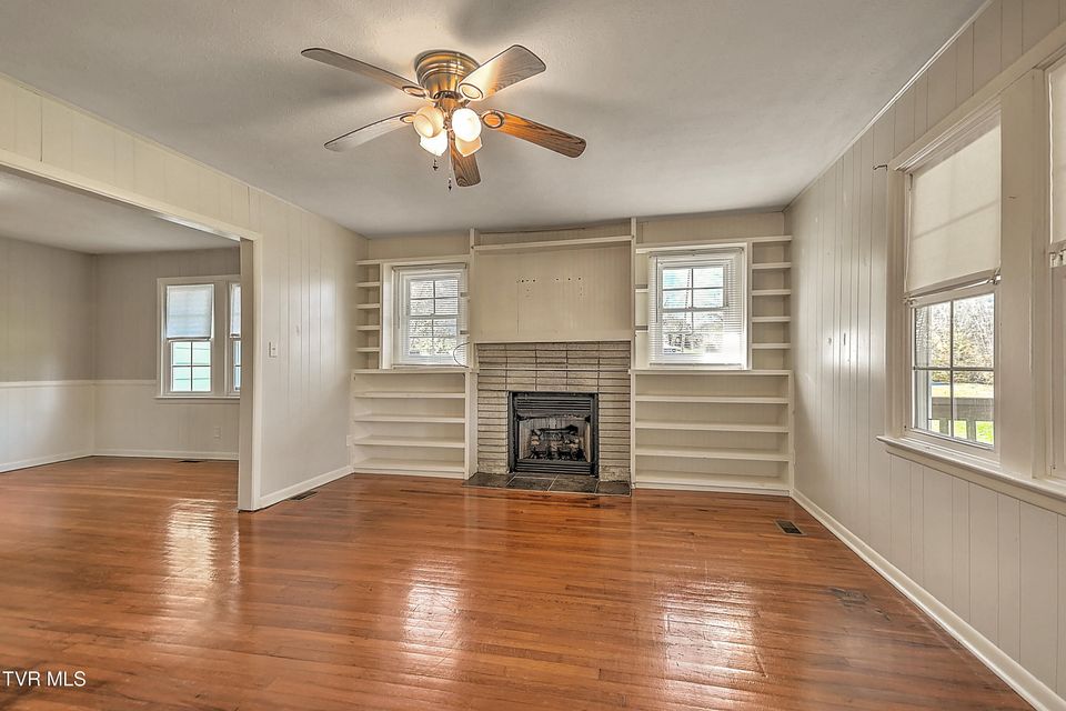 Photo #6: 2145 Highway 93 