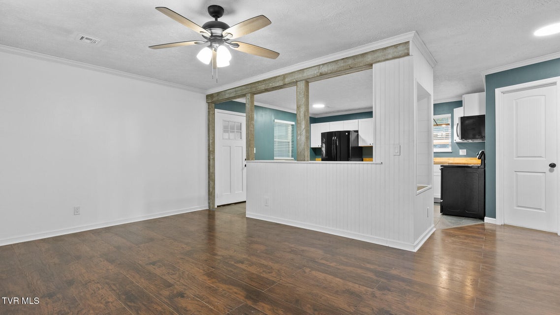 Photo #11: 6005 Shady Grove Road