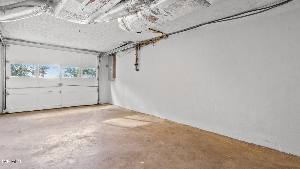 Photo #21: 6005 Shady Grove Road