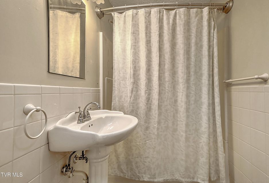 Photo #24: 2145 Highway 93 