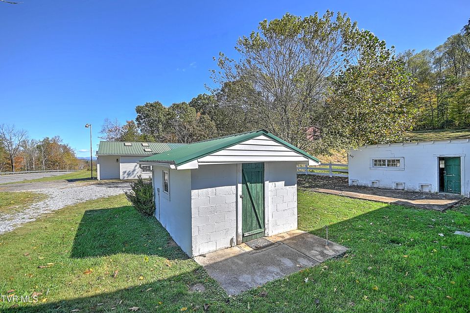 Photo #37: 2145 Highway 93 