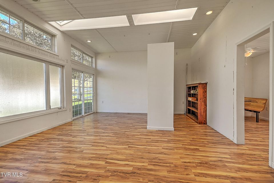 Photo #54: 2145 Highway 93 