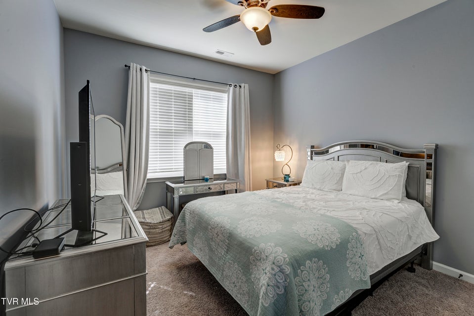 Photo #22: 6 Dartmoor Road