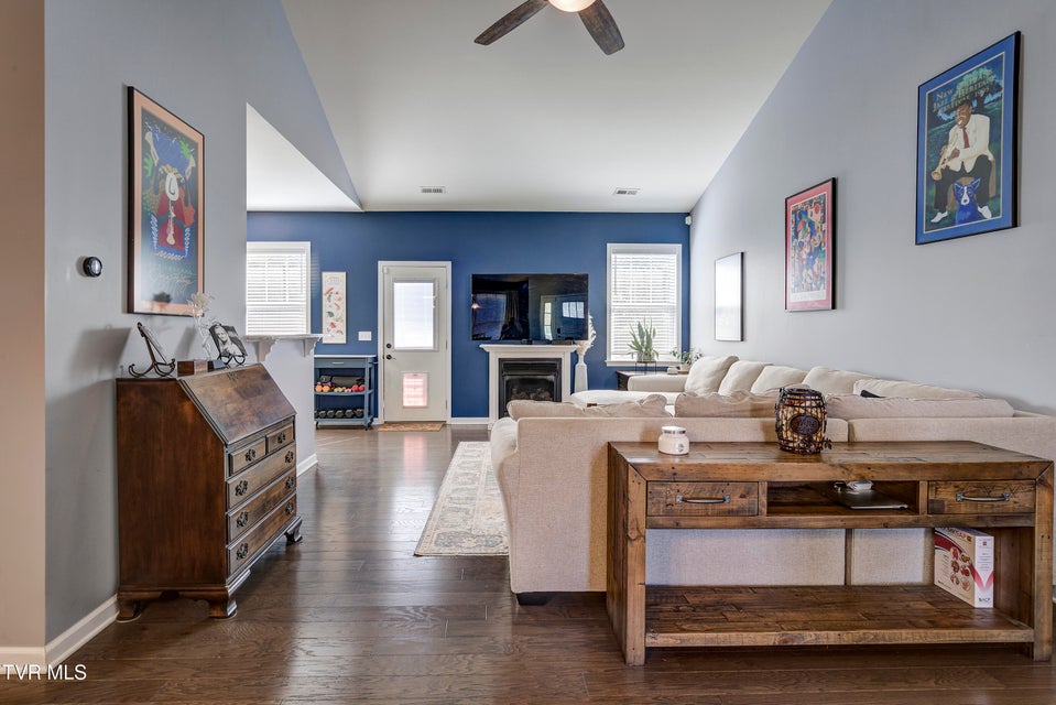 Photo #7: 6 Dartmoor Road