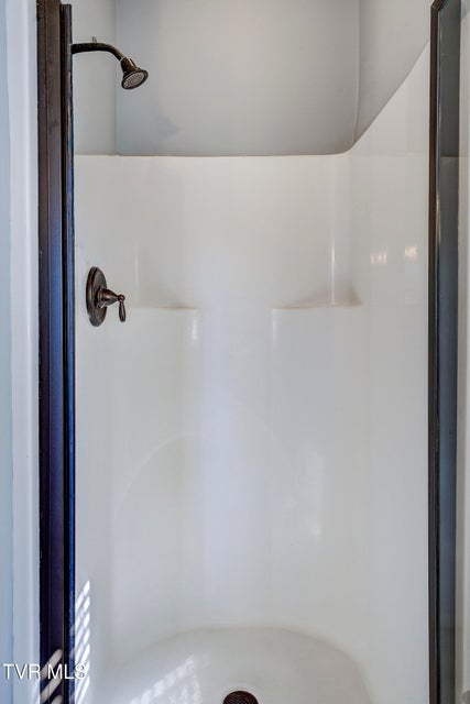 Photo #32: 6 Dartmoor Road