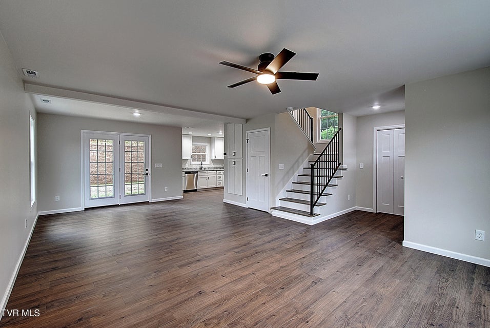 Photo #6: 104 Daniel Lane