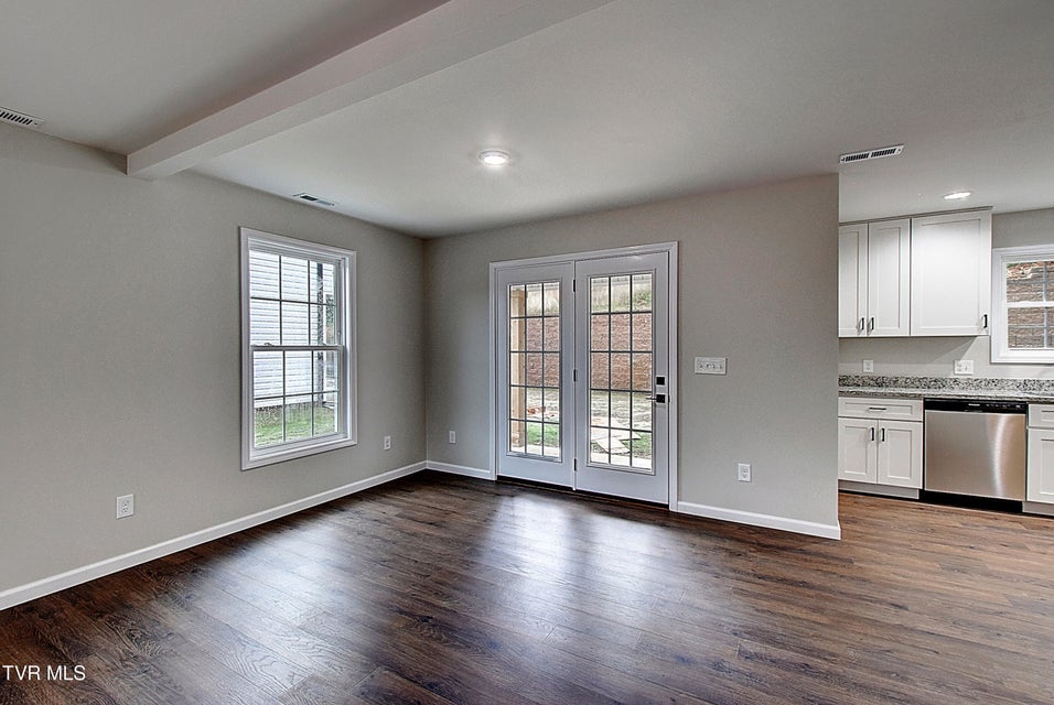 Photo #9: 104 Daniel Lane