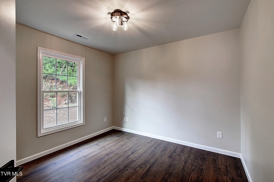 Photo #23: 104 Daniel Lane