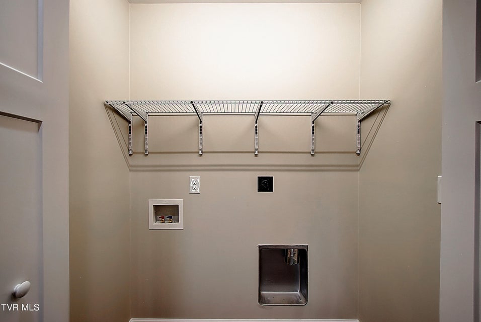 Photo #27: 104 Daniel Lane