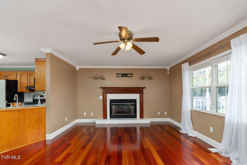 Photo #10: 101 Kings Mountain Drive