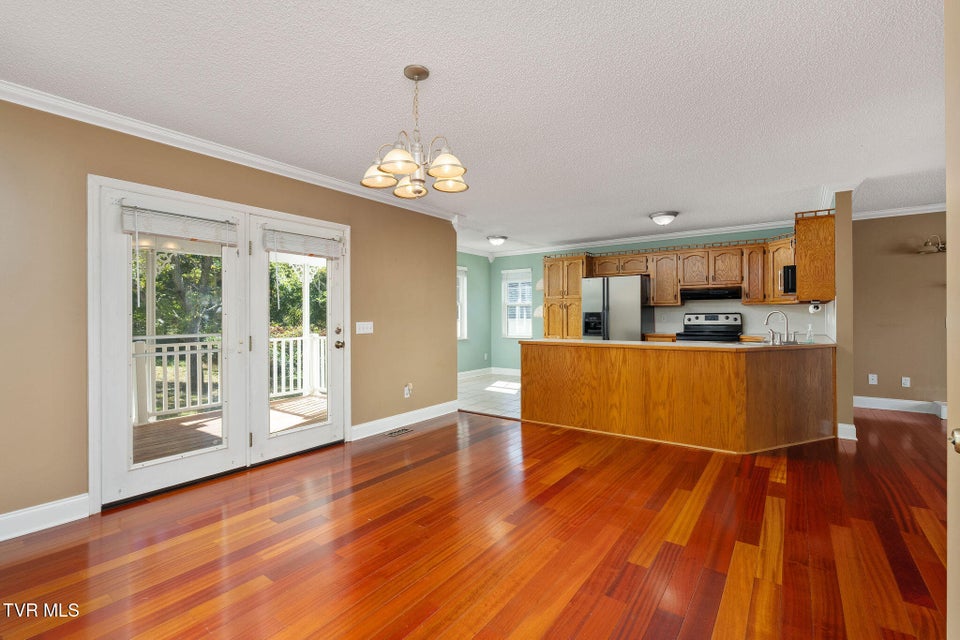 Photo #17: 101 Kings Mountain Drive