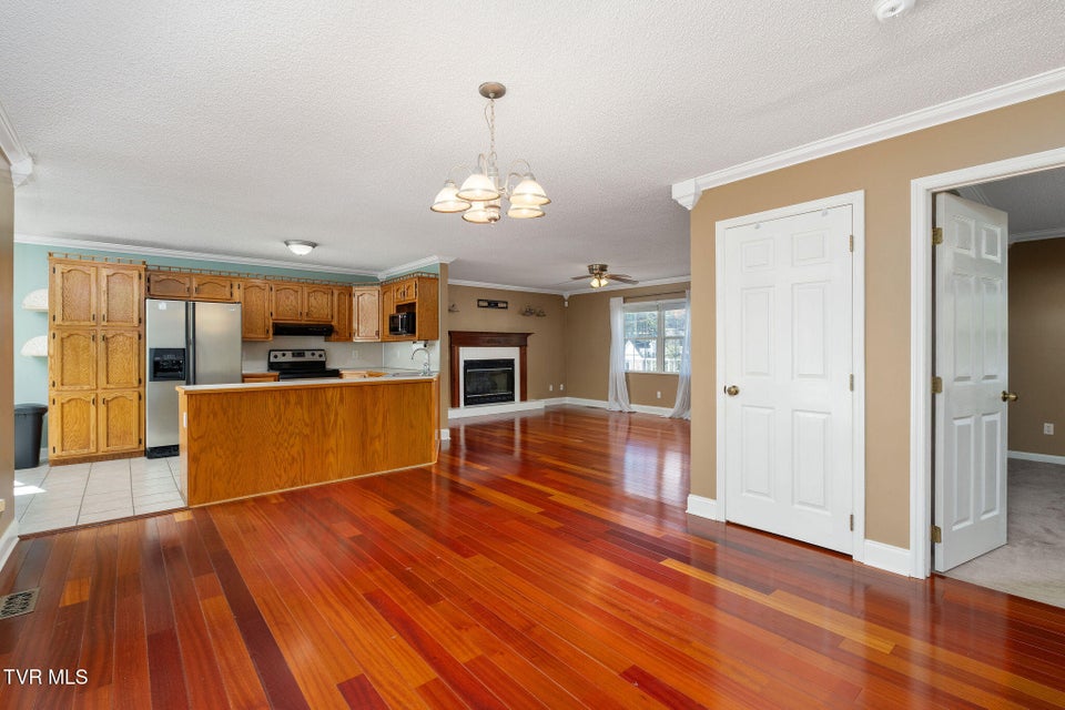 Photo #19: 101 Kings Mountain Drive