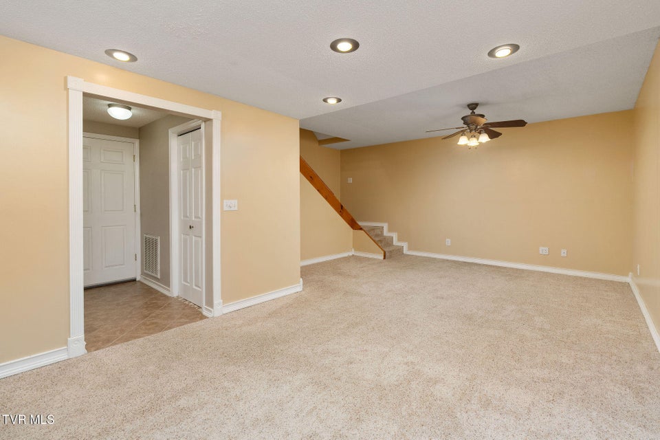 Photo #47: 101 Kings Mountain Drive