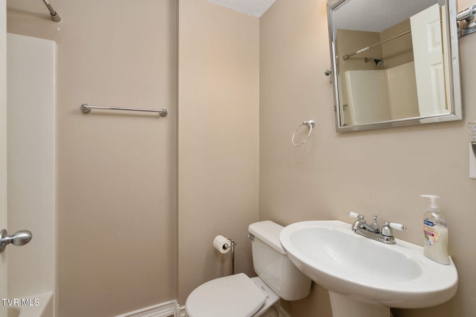 Photo #48: 101 Kings Mountain Drive