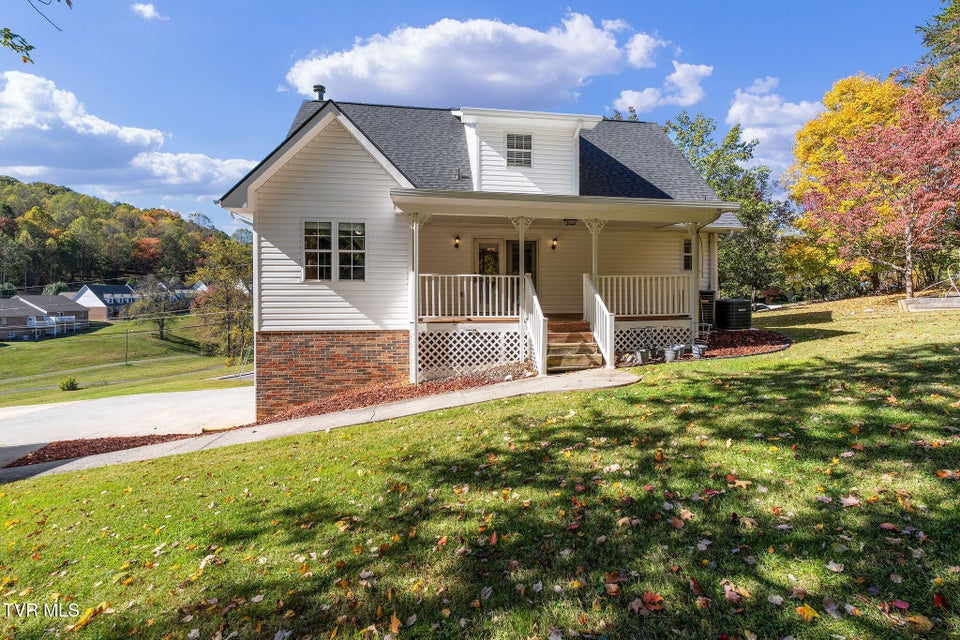 Photo #58: 101 Kings Mountain Drive