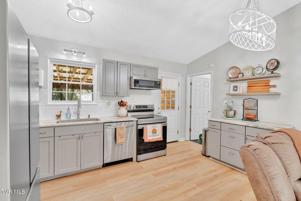 Photo #13: 116 Springview Drive