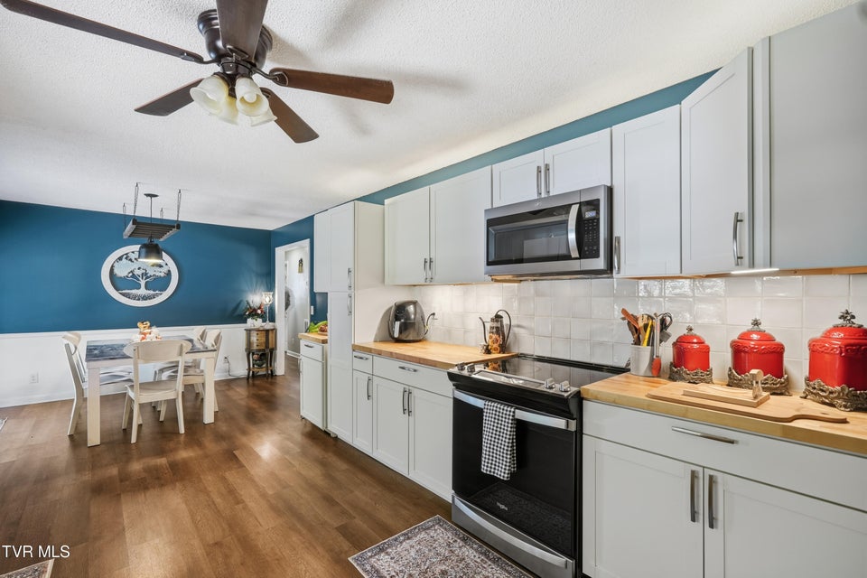 Photo #9: 333 Boone Lake Circle